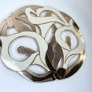 Vintage Rose Gold White Rogers Oneida Japan Lily Metal Wall Decor Trivet